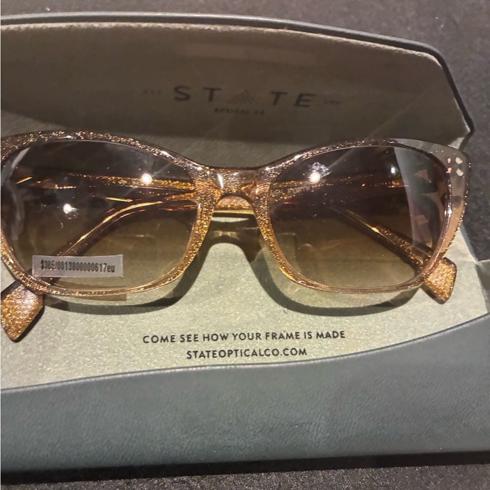STATE Gold Glitter Women's Sunglasses NWT & CASE